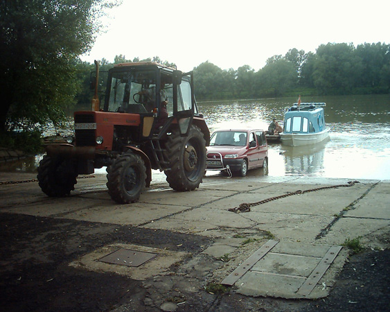 q-hu-faehre-2-boot-3